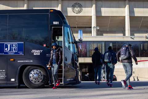 For This College Basketball Team, It Pays to Hit the Road