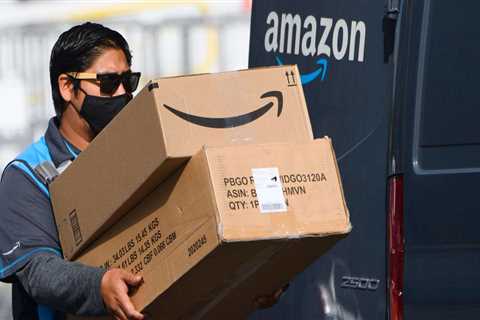 Amazon Workers Who Contract COVID-19 Get Less Paid Leave