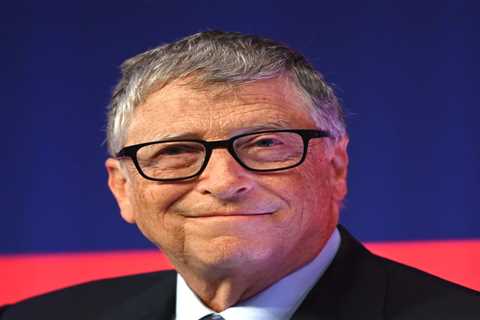 Bill Gates Canceled Holiday Plans Due to Omicron