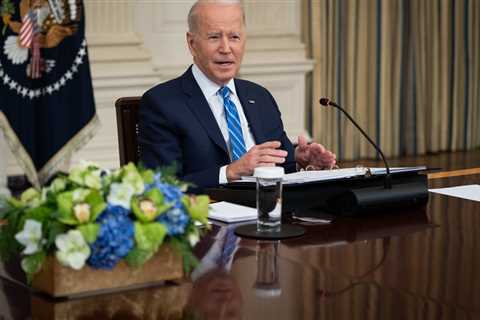 Biden calls Breyer a ‘model public servant’ and plans to name his successor soon.