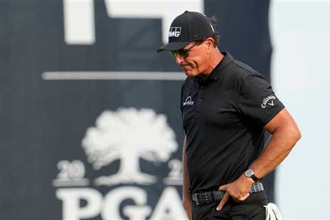 Phil Mickelson’s Setbacks Keep Coming, and Tiger Woods Gets a Bonus