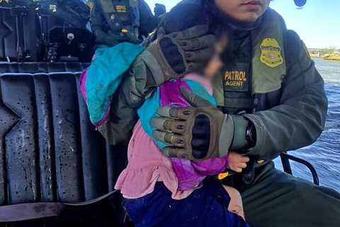 Migrant, 4, is rescued by Texas Border Patrol agents after being dumped by a smuggler