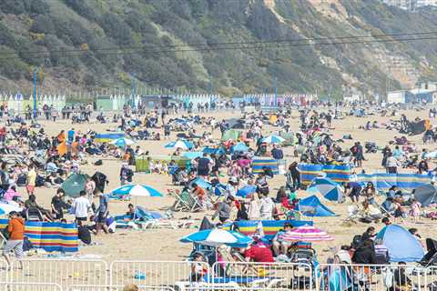 Easter warning as Brits urged to wear facemasks on popular UK beaches after spike in Covid cases