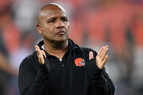 N.F.L. Finds No Proof That Browns Paid Hue Jackson to Lose Games