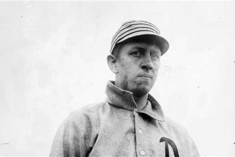 How Many Hits Did Eddie Collins Have? It Varies.