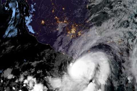 Hurricane Agatha kills 11, leaves 20 missing in Mexico