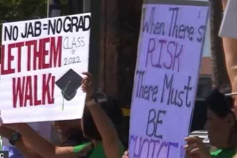 Unvaccinated High Schoolers, Parents Protest Graduation Ban – NBC Los Angeles