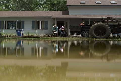 Montana governor under fire for furlough during flood – WISH-TV |  Indianapolis News |  Indiana..