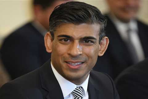 Rishi Sunak becomes first top Tory to declare his bid to be PM & takes major swipe at Boris in..