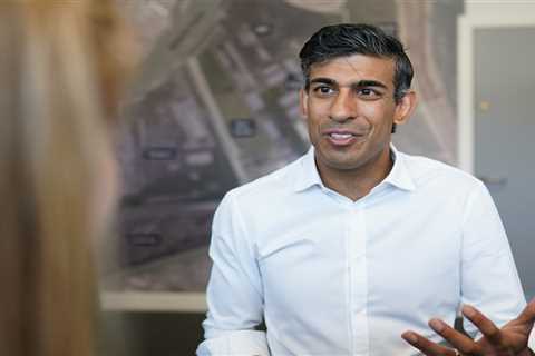 Rishi Sunak vows to rejuvenate high streets and slash number of empty shops