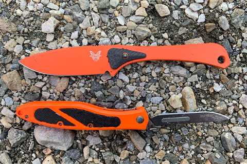 What’s Better, Replaceable or Fixed Blade Hunting Knives?