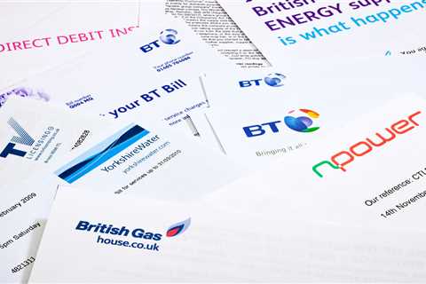 Energy bills could be slashed by £400 this winter in plan to cut price cap amid cost-of-living..