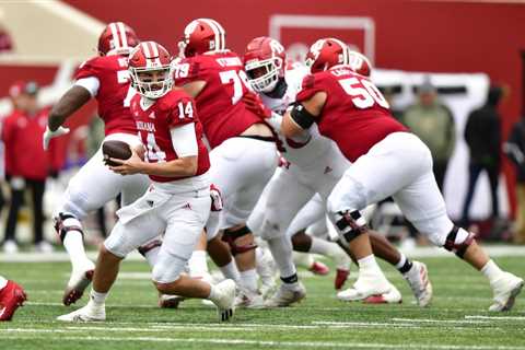 Darren Hiller is looking for more physicality from the Indiana offensive line in 2022