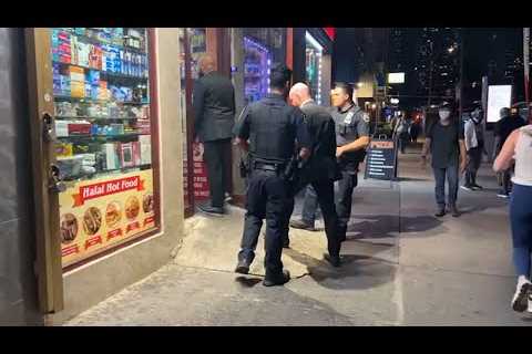 2 people stabbed in under hour in Manhattan; suspect in custody