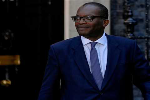 Banker bonuses set to soar as Kwasi Kwarteng eyes a bonfire of City red tape – that could see more..