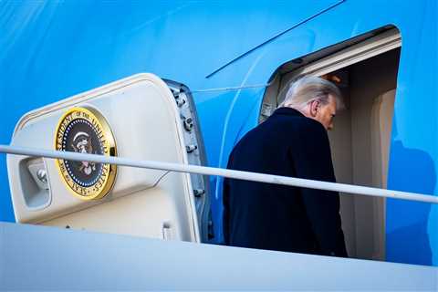 ‘Better check Bedminster’: Video shows Trump boarding a plane with boxes after FBI ask for documents