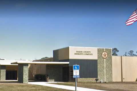 Lawsuit alleges Baker County detention center denied lawyers access to immigration detainees