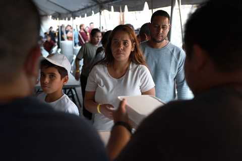 New plan for Venezuelan migrants will accept some into the U.S., send others to Mexico ⋆