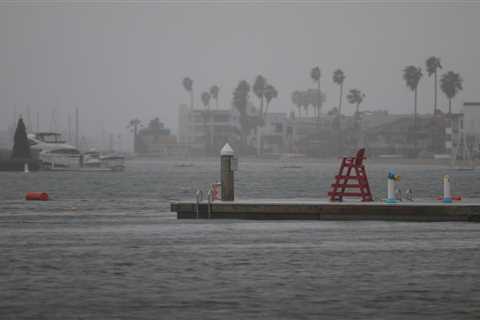 Possible oil spill in Long Beach under investigation