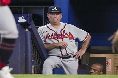 Brian Snitker takes superstitions to next level to try and rally Braves in NLDS