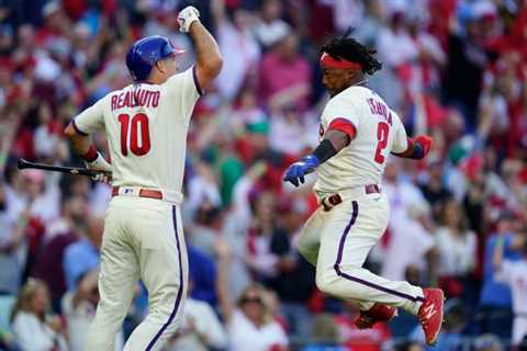 Phillies batter Braves, reach 1st NLCS since 2010