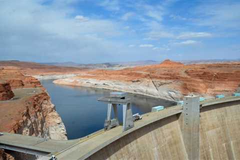 Environmental groups call on feds to fix Glen Canyon Dam’s plumbing