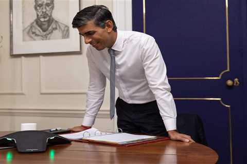 Rishi Sunak launches into first full day with Cabinet meeting & PMQs after vowing to rebuild..