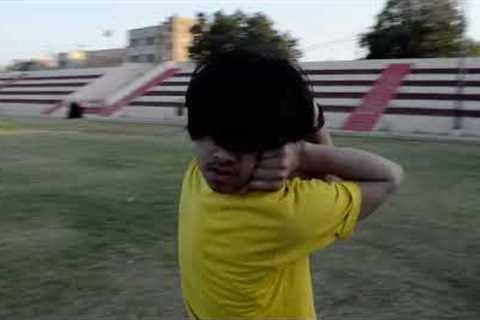 Kid can turn his head a horrifying 180 degrees