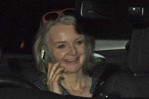 Thousands of secret Liz Truss texts could be in hands of left-wing UK papers after phone hack