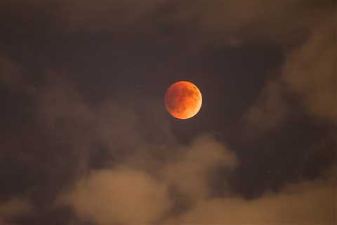 Wake up early Tuesday to catch the blood moon lunar eclipse in NYC