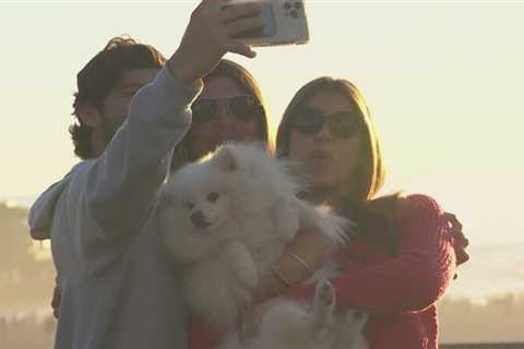 Perfect weather draws crowds to Santa Monica Pier