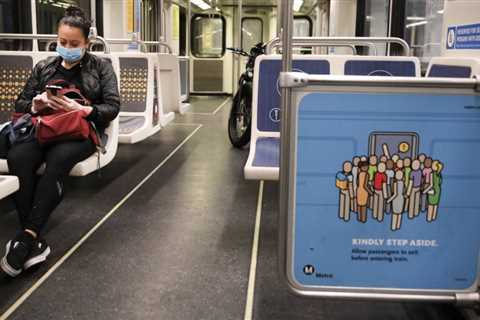 Metro to Supply Free Bus, Practice Service on New Yr’s Eve – NBC Los Angeles