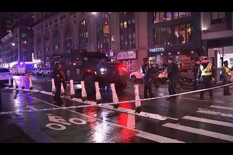 3 officers attacked by man with machete near Times Square investigated as possible terrorism