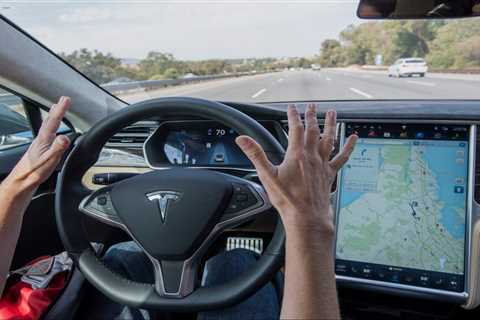 Federal Regulators Investigating Elon Musk’s ‘Full Self Driving’ New Year’s Eve Tweet