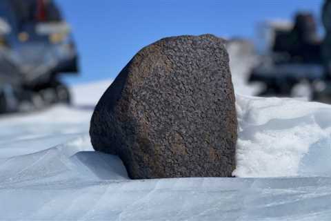 Scientists find 17-pound meteorite in icy Antarctica