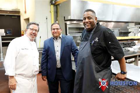 Houston Restaurant Pros & Fans Make Perfect 10 Gala 2023 a Smashing Success