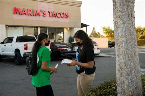 Latino Teens Are Deputized as Health Educators to Sway the Unvaccinated