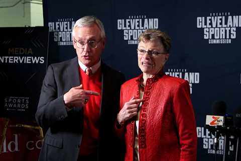 Jim Tressel reunites with Berea High School teacher after 52 years at the Greater Cleveland Sports..