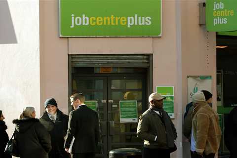 Cutting tax on benefits would tempt people to work longer, experts say