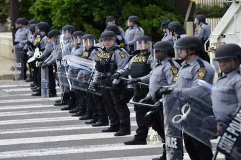 Congressional Black Caucus meets with Biden to push for police accountability ⋆