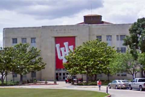 University of Houston police drew a gun on a student actor during rehearsal, but plan for..