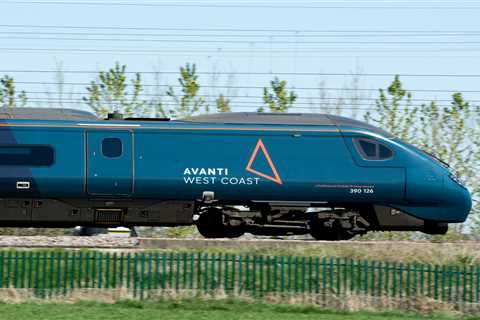 Train operator Avanti expected to have its contract renewed despite still regularly scrapping..