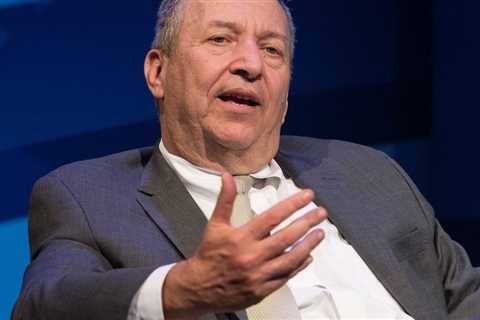 Larry Summers says decrease spending may trigger recession