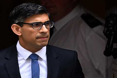 Rishi Sunak faces fresh headache as Commons probe into ‘failing to declare wife’s finances’ is..