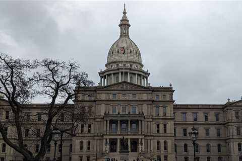 Despite vows, Democrats do little to improve Michigan government transparency