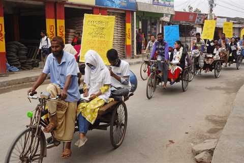 Bangladeshi youth battle versus plastic contamination