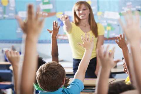 House Education Committee considers legislation making it easier to be a substitute teacher ⋆