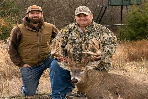 Farmer’s Giant Nontypical Buck Confirmed as a New Kansas Crossbow Record