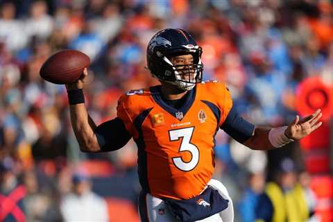 Denver Broncos: Russell Wilson is PFF’s 20th ranked quarterback in NFL