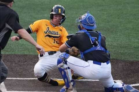 Indiana State Baseball defeats Iowa and advances to the Super Regional